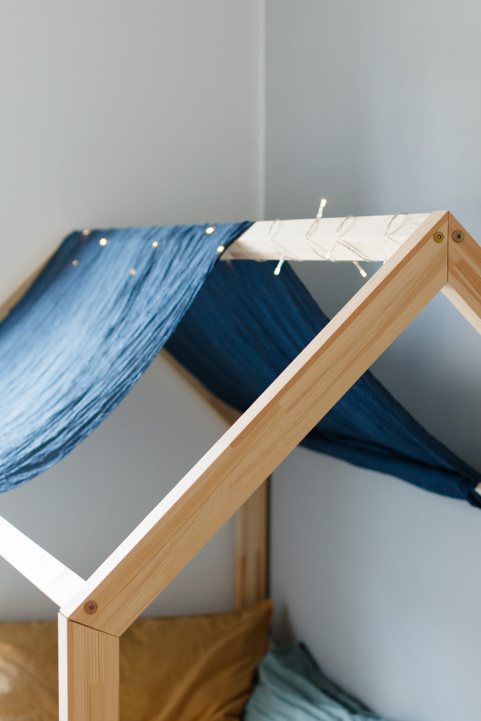 Floor Bed | Maria Montessori | Hausbett | Bodenbett | Naturholz | Deko | ivy.li