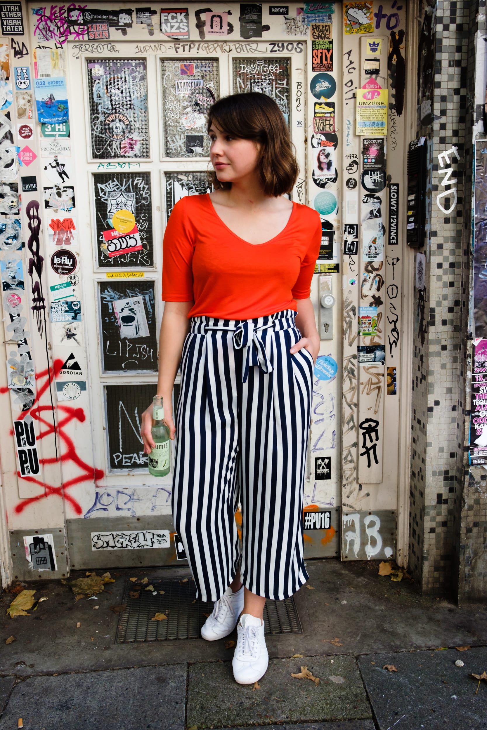 Momstyle | gestreifte Culotte | rotes T-Shirt | ivy.li