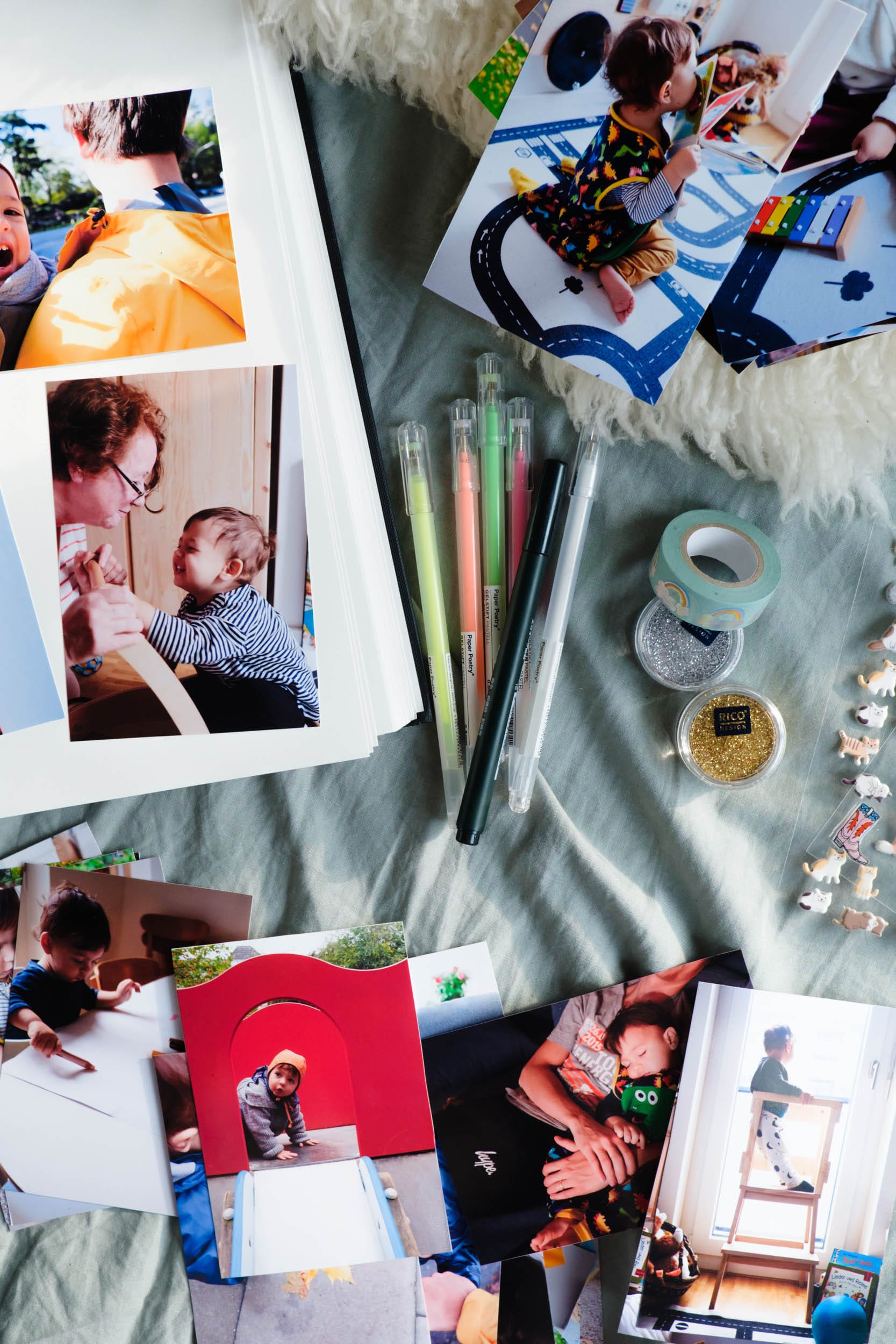 Die kleinen Dinge in unserem Familienalltag | Rituale im Familienalltag | Ausdruck des Lebens | Kindheit | Fotoalbum gestalten | ivy.li